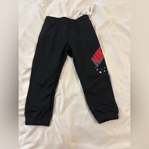 Nike Therma-FIT Boys Black Jogger Pants Logo Athletic Sweatpants Size 4 NWT